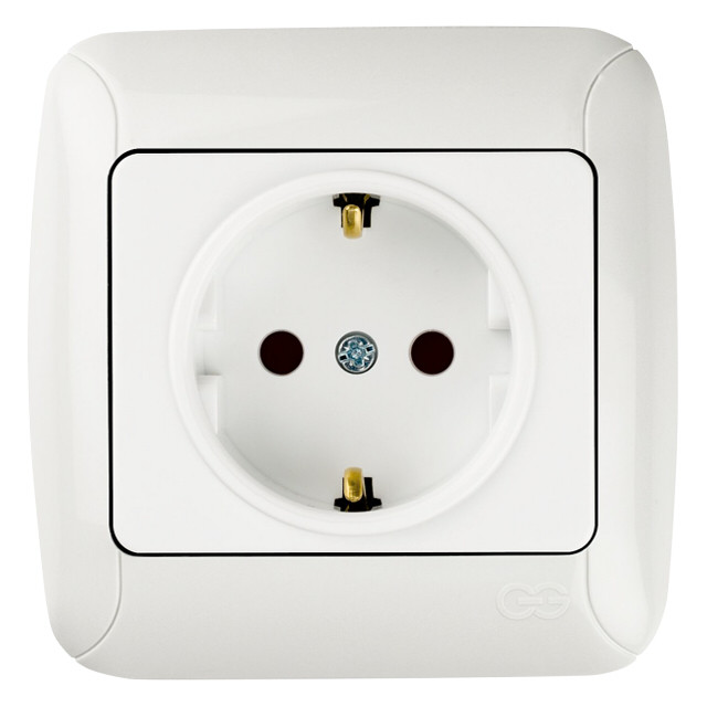 Розетка с заземлением внутренняя