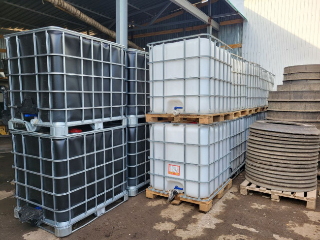 Бочка для хранения жидкостей ЕвроКуб, 1000 л,б\у,чистая, пропаренная белая 