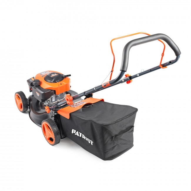 Газонокосилка бензиновая PATRIOT PT 400, 130сс, 3,5л.с., 41см, 45л. трав., метал. дека,